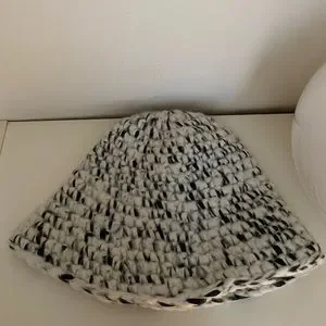 Maiami | Accessories | Maiami Crochet Hat Black White | Poshmark